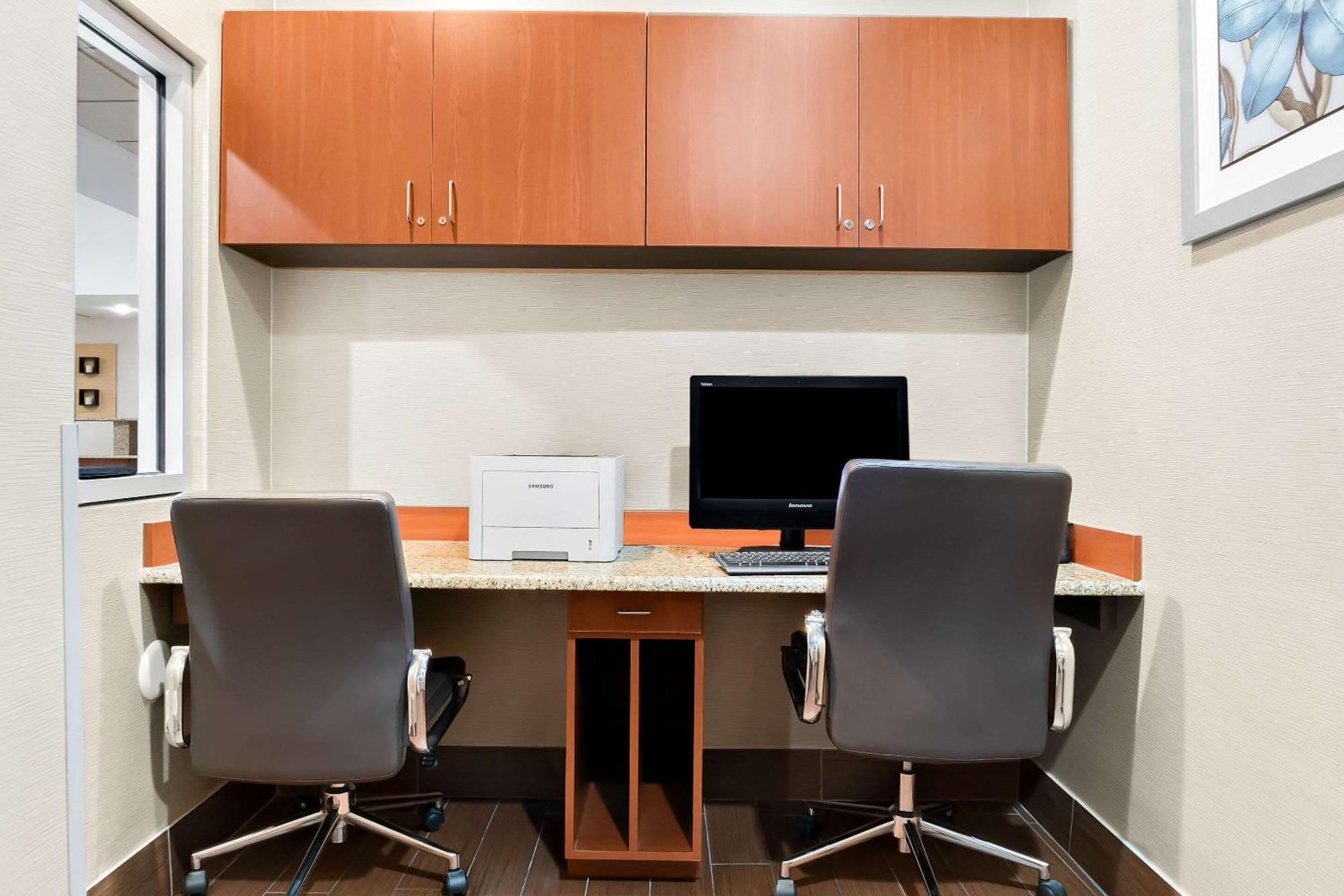 Comfort Southfield-detroit 3*
